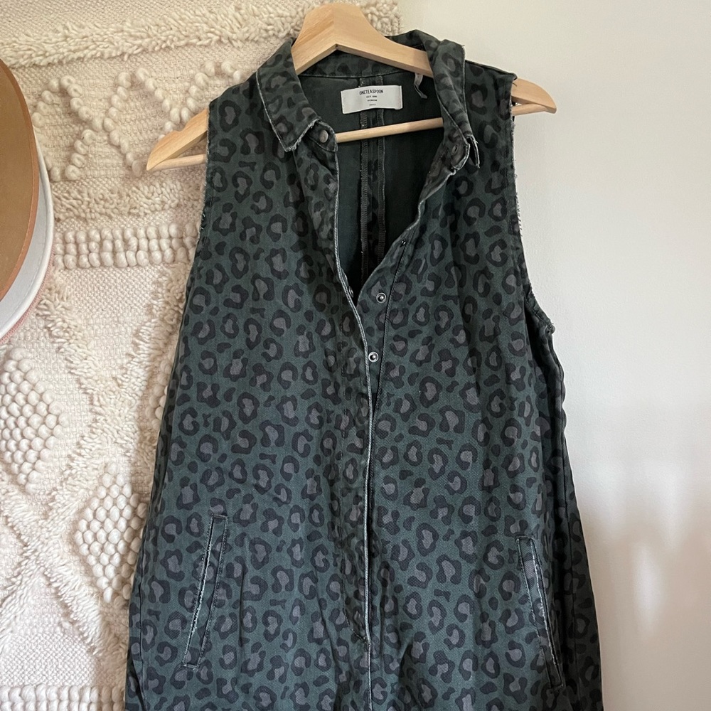 One teaspoon onesie